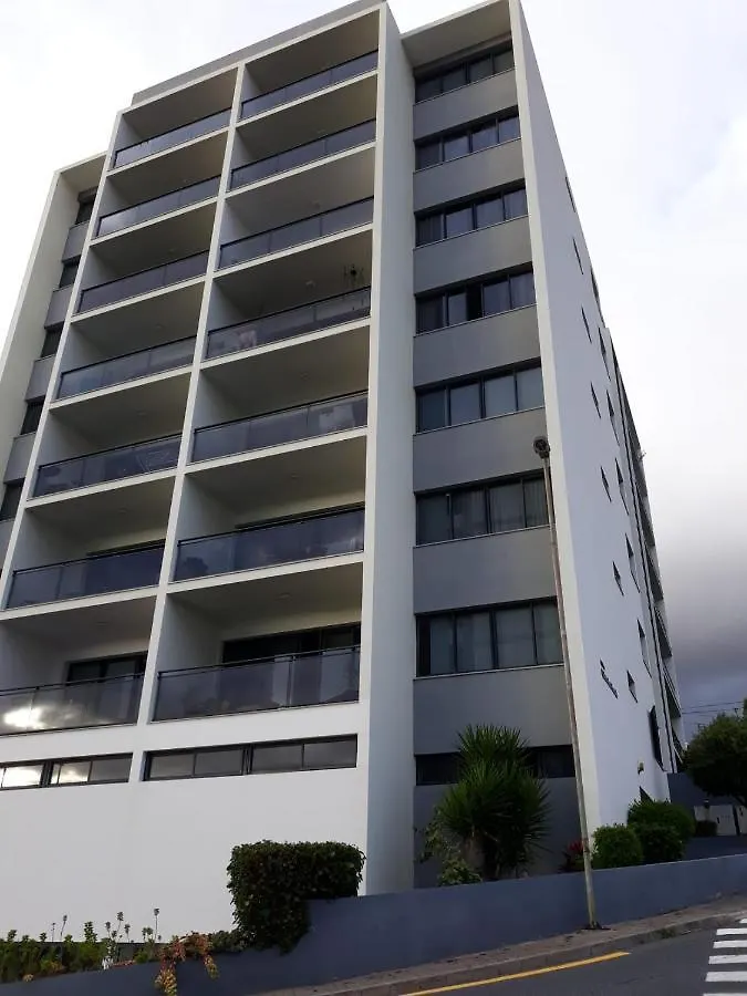 Elegant Apartment With Sea Views By Trip2Portugal Funchal  Portogallo